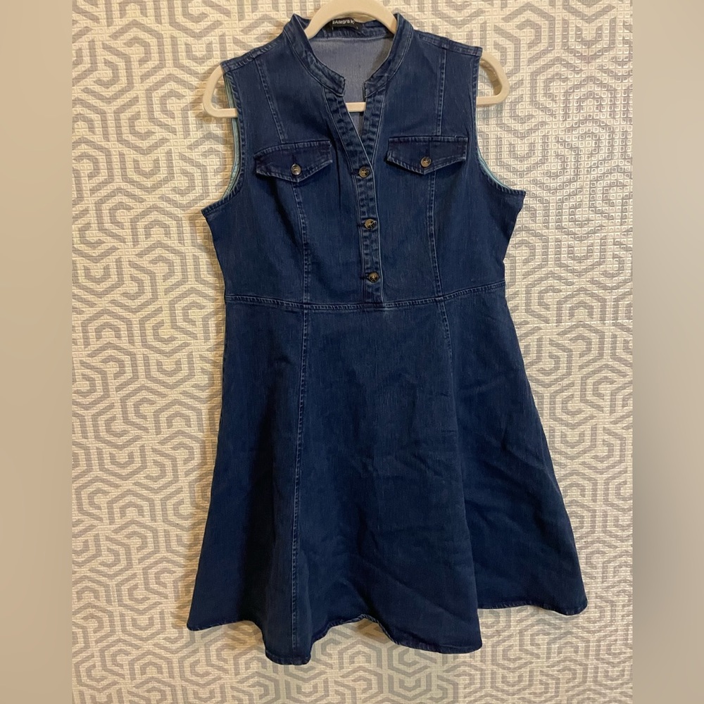 Women dress L
